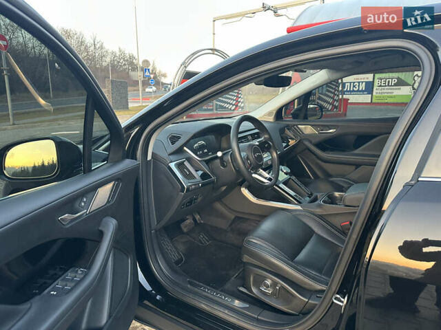 Черный Ягуар I-Pace, объемом двигателя 0 л и пробегом 62 тыс. км за 27400 $, фото 18 на Automoto.ua