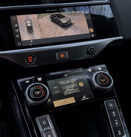 Черный Ягуар I-Pace, объемом двигателя 0 л и пробегом 37 тыс. км за 32400 $, фото 35 на Automoto.ua