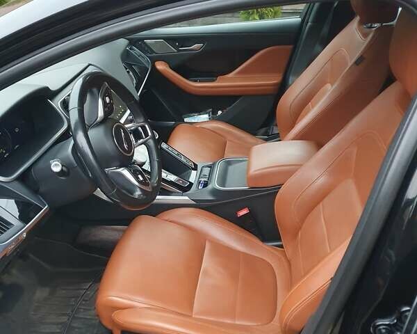 Черный Ягуар I-Pace, объемом двигателя 0 л и пробегом 65 тыс. км за 35900 $, фото 37 на Automoto.ua