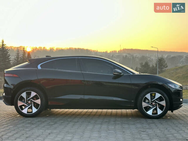 Черный Ягуар I-Pace, объемом двигателя 0 л и пробегом 62 тыс. км за 27400 $, фото 5 на Automoto.ua