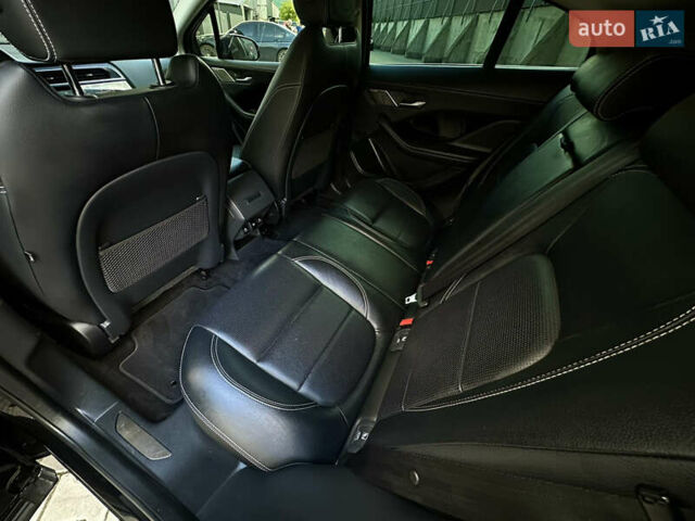 Чорний Ягуар I-Pace, об'ємом двигуна 0 л та пробігом 37 тис. км за 32300 $, фото 26 на Automoto.ua