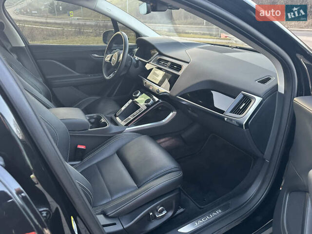 Черный Ягуар I-Pace, объемом двигателя 0 л и пробегом 62 тыс. км за 27400 $, фото 19 на Automoto.ua