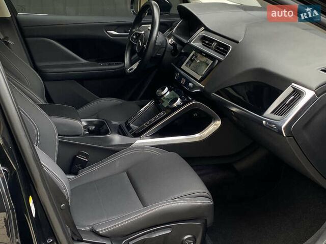 Черный Ягуар I-Pace, объемом двигателя 0 л и пробегом 150 тыс. км за 23000 $, фото 69 на Automoto.ua