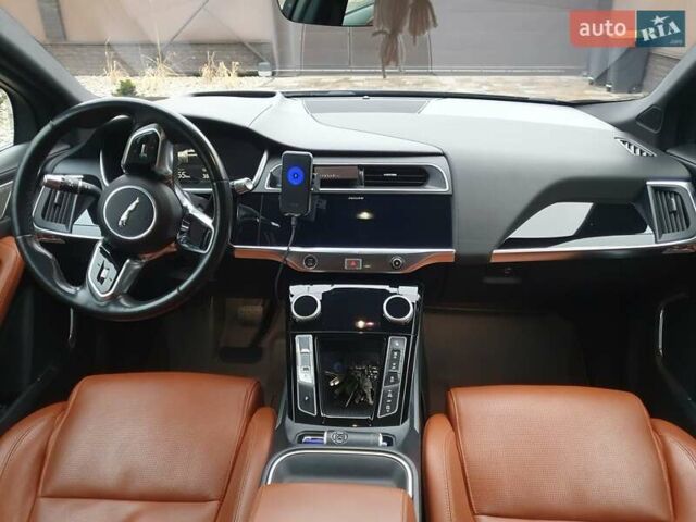 Черный Ягуар I-Pace, объемом двигателя 0 л и пробегом 65 тыс. км за 35900 $, фото 34 на Automoto.ua