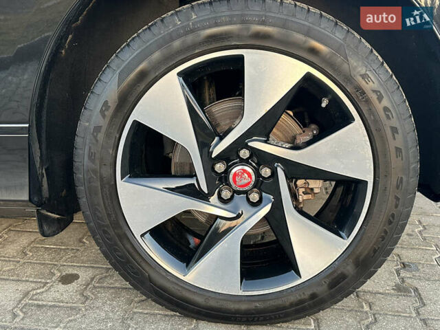 Черный Ягуар I-Pace, объемом двигателя 0 л и пробегом 62 тыс. км за 27400 $, фото 12 на Automoto.ua