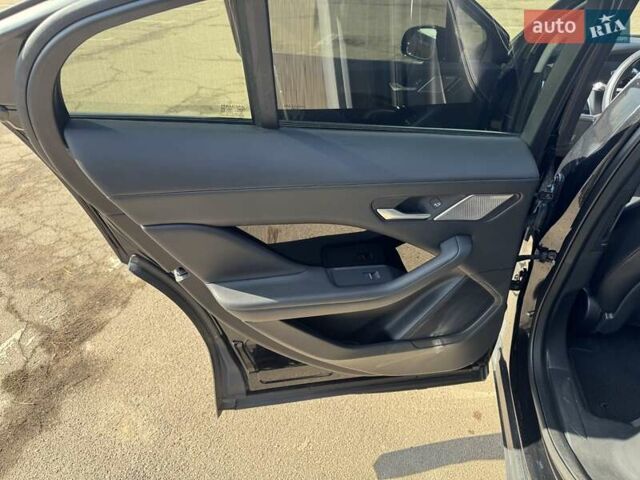 Черный Ягуар I-Pace, объемом двигателя 0 л и пробегом 78 тыс. км за 26000 $, фото 9 на Automoto.ua