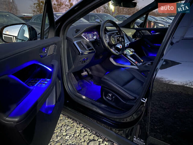 Черный Ягуар I-Pace, объемом двигателя 0 л и пробегом 64 тыс. км за 29900 $, фото 3 на Automoto.ua