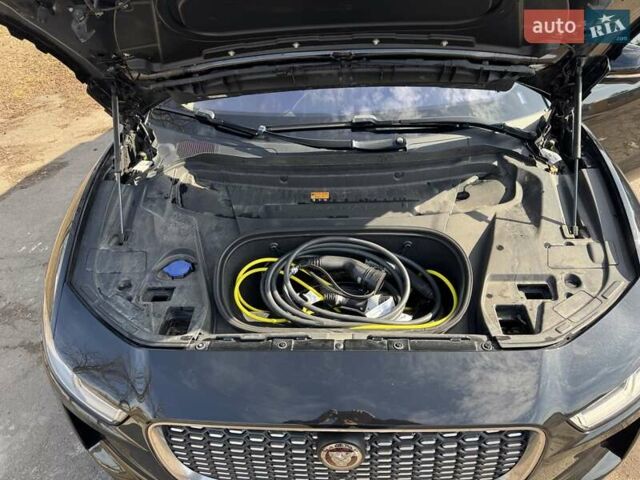 Черный Ягуар I-Pace, объемом двигателя 0 л и пробегом 78 тыс. км за 26000 $, фото 16 на Automoto.ua