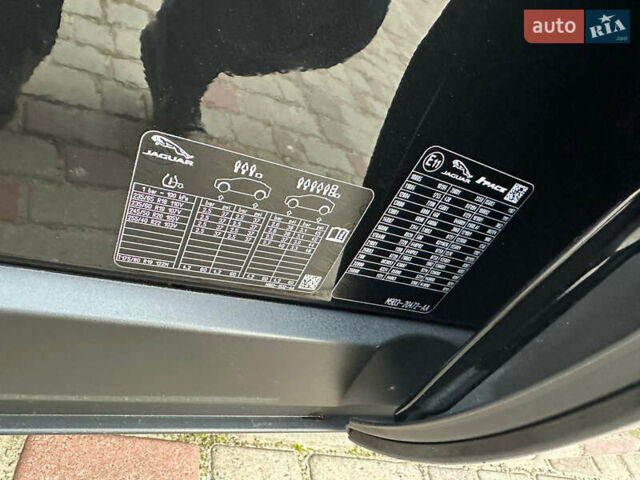 Черный Ягуар I-Pace, объемом двигателя 0 л и пробегом 75 тыс. км за 22900 $, фото 80 на Automoto.ua