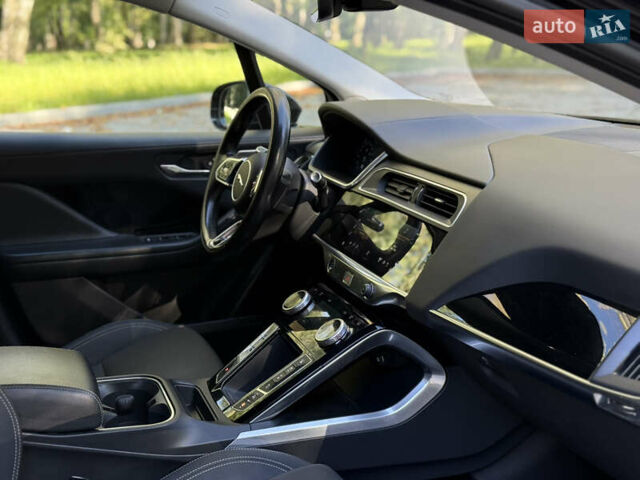 Чорний Ягуар I-Pace, об'ємом двигуна 0 л та пробігом 108 тис. км за 23900 $, фото 35 на Automoto.ua