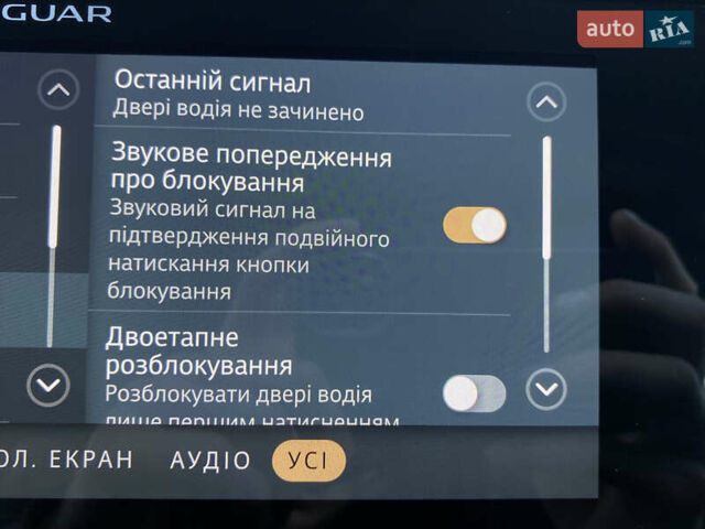Черный Ягуар I-Pace, объемом двигателя 0 л и пробегом 64 тыс. км за 29900 $, фото 107 на Automoto.ua