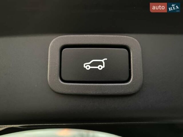 Черный Ягуар I-Pace, объемом двигателя 0 л и пробегом 90 тыс. км за 25900 $, фото 11 на Automoto.ua
