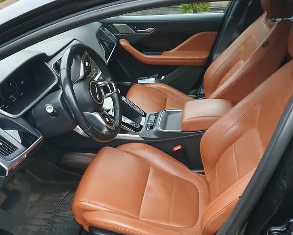 Черный Ягуар I-Pace, объемом двигателя 0 л и пробегом 65 тыс. км за 35900 $, фото 38 на Automoto.ua