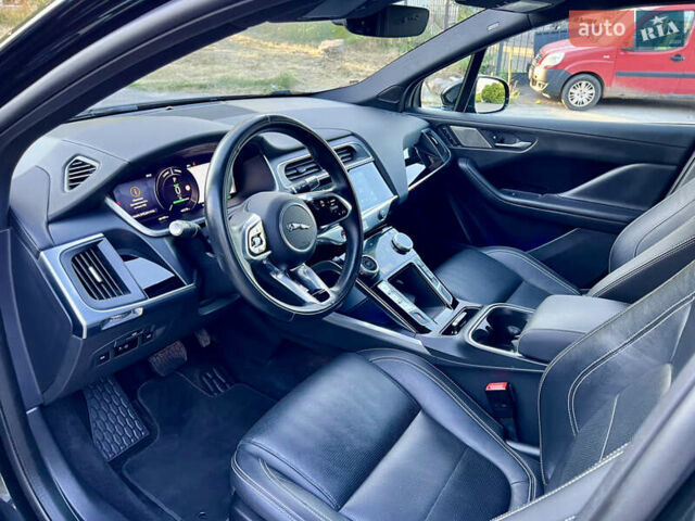 Черный Ягуар I-Pace, объемом двигателя 0 л и пробегом 90 тыс. км за 25550 $, фото 48 на Automoto.ua
