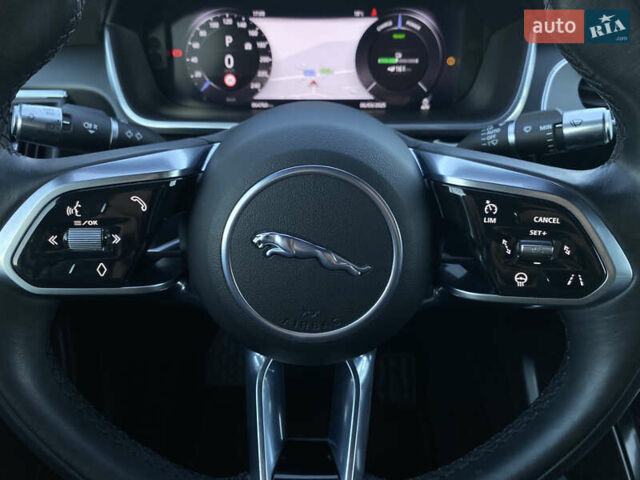 Черный Ягуар I-Pace, объемом двигателя 0 л и пробегом 64 тыс. км за 29900 $, фото 69 на Automoto.ua