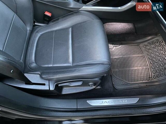 Черный Ягуар I-Pace, объемом двигателя 0 л и пробегом 173 тыс. км за 29999 $, фото 17 на Automoto.ua