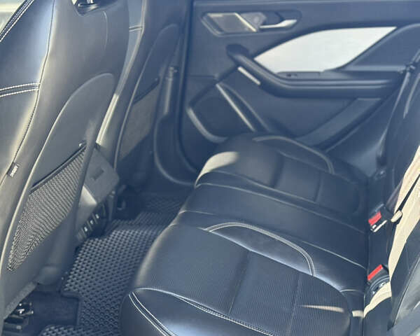 Черный Ягуар I-Pace, объемом двигателя 0 л и пробегом 75 тыс. км за 29800 $, фото 3 на Automoto.ua