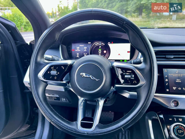 Черный Ягуар I-Pace, объемом двигателя 0 л и пробегом 90 тыс. км за 25550 $, фото 91 на Automoto.ua
