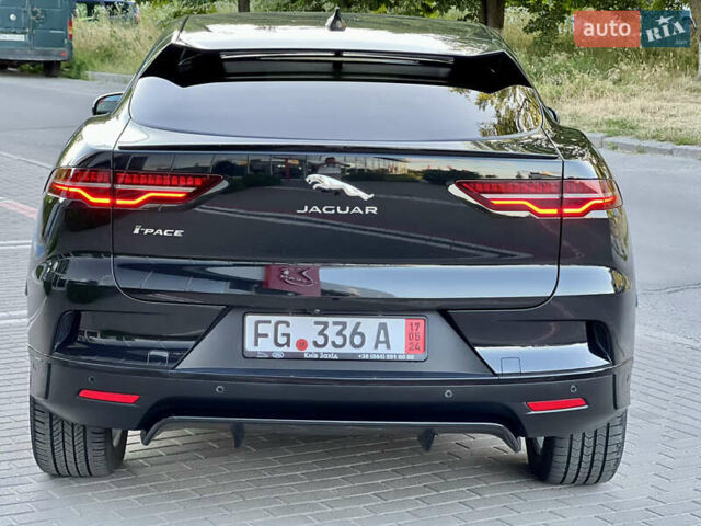 Черный Ягуар I-Pace, объемом двигателя 0 л и пробегом 90 тыс. км за 25950 $, фото 25 на Automoto.ua