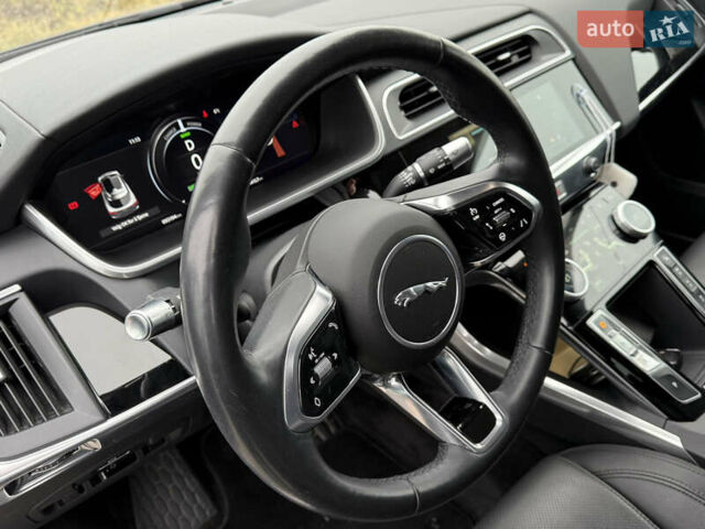 Чорний Ягуар I-Pace, об'ємом двигуна 0 л та пробігом 93 тис. км за 21499 $, фото 32 на Automoto.ua
