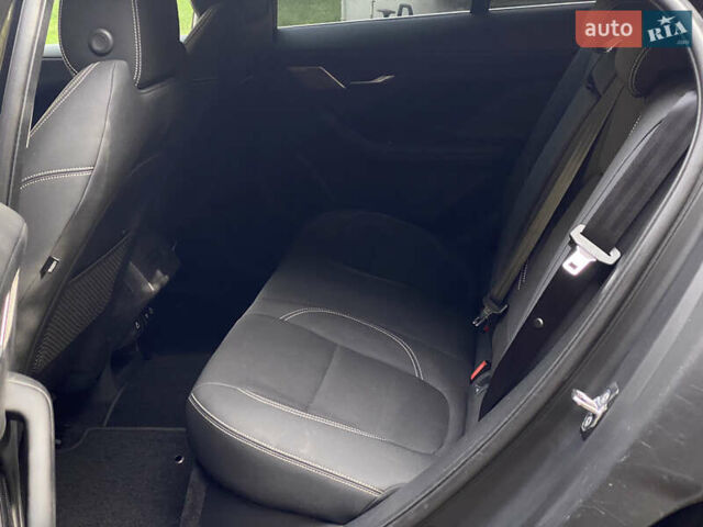 Черный Ягуар I-Pace, объемом двигателя 0 л и пробегом 150 тыс. км за 23000 $, фото 79 на Automoto.ua