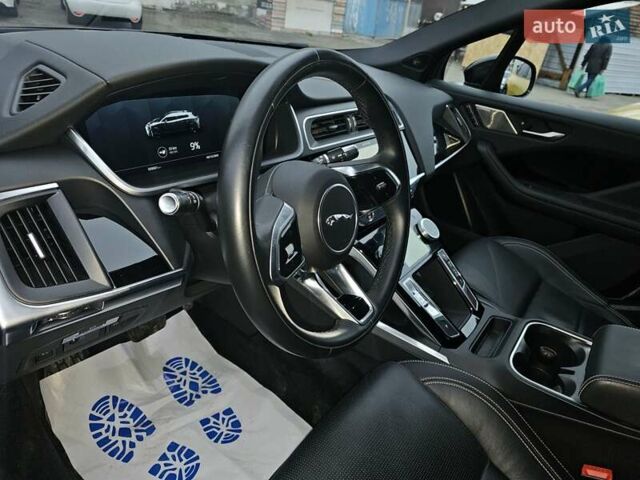 Черный Ягуар I-Pace, объемом двигателя 0 л и пробегом 59 тыс. км за 28700 $, фото 9 на Automoto.ua