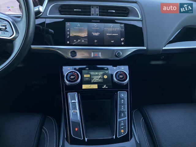Черный Ягуар I-Pace, объемом двигателя 0 л и пробегом 64 тыс. км за 29900 $, фото 86 на Automoto.ua