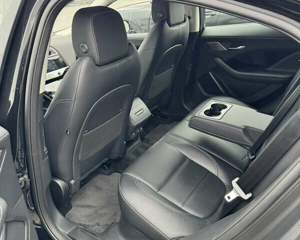 Черный Ягуар I-Pace, объемом двигателя 0 л и пробегом 46 тыс. км за 27200 $, фото 10 на Automoto.ua