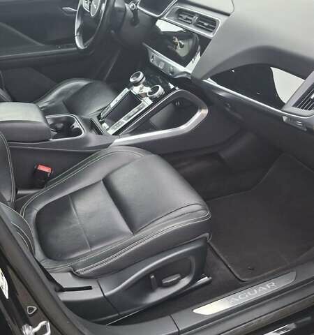 Черный Ягуар I-Pace, объемом двигателя 0 л и пробегом 121 тыс. км за 26900 $, фото 11 на Automoto.ua