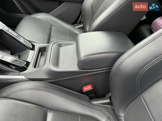 Чорний Ягуар I-Pace, об'ємом двигуна 0 л та пробігом 93 тис. км за 21499 $, фото 30 на Automoto.ua