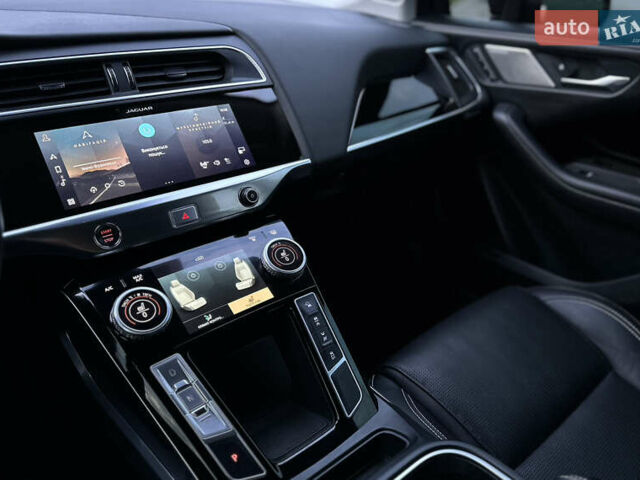 Черный Ягуар I-Pace, объемом двигателя 0 л и пробегом 34 тыс. км за 31400 $, фото 29 на Automoto.ua