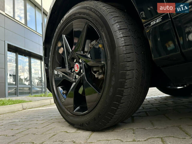 Черный Ягуар I-Pace, объемом двигателя 0 л и пробегом 37 тыс. км за 32400 $, фото 14 на Automoto.ua