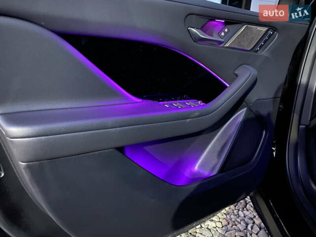 Черный Ягуар I-Pace, объемом двигателя 0 л и пробегом 64 тыс. км за 29900 $, фото 52 на Automoto.ua