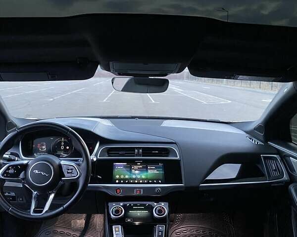 Черный Ягуар I-Pace, объемом двигателя 0 л и пробегом 173 тыс. км за 29999 $, фото 11 на Automoto.ua
