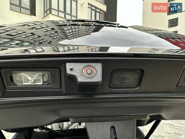 Черный Ягуар I-Pace, объемом двигателя 0 л и пробегом 62 тыс. км за 31800 $, фото 44 на Automoto.ua
