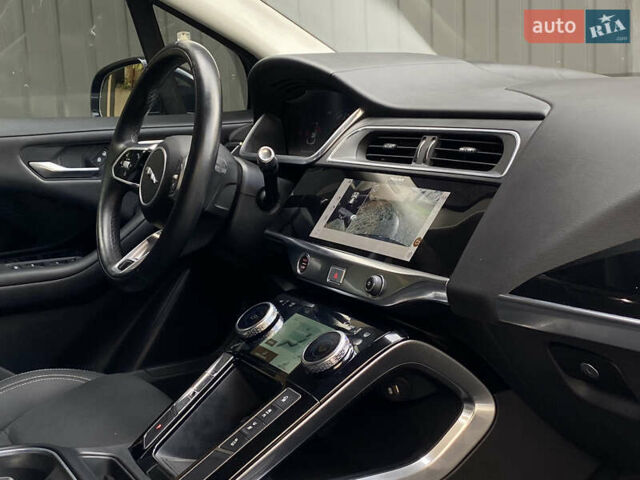 Черный Ягуар I-Pace, объемом двигателя 0 л и пробегом 150 тыс. км за 22500 $, фото 53 на Automoto.ua