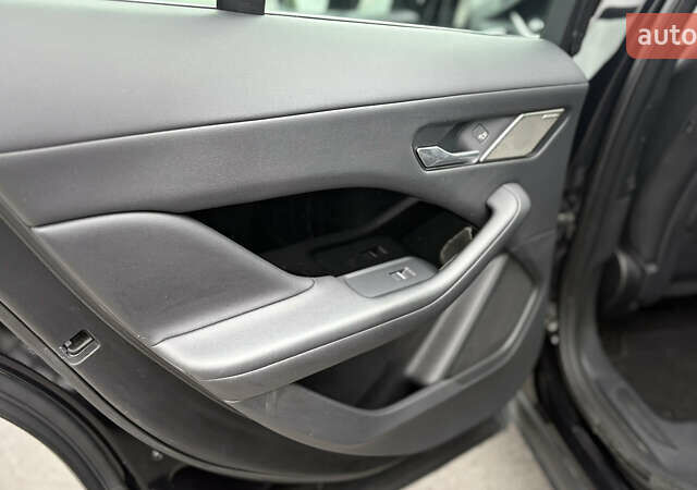 Чорний Ягуар I-Pace, об'ємом двигуна 0 л та пробігом 184 тис. км за 17900 $, фото 26 на Automoto.ua
