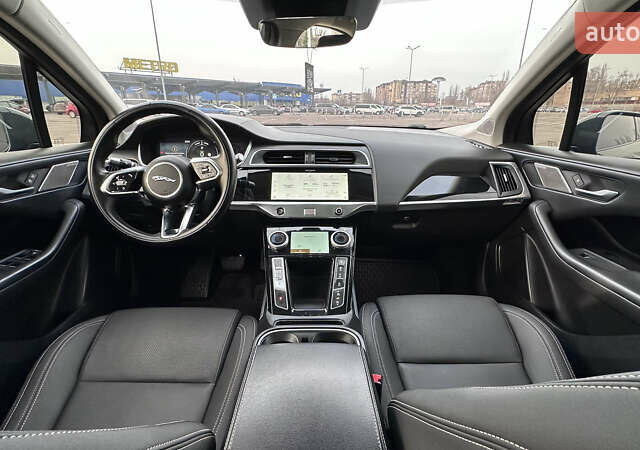 Черный Ягуар I-Pace, объемом двигателя 0 л и пробегом 149 тыс. км за 22300 $, фото 28 на Automoto.ua