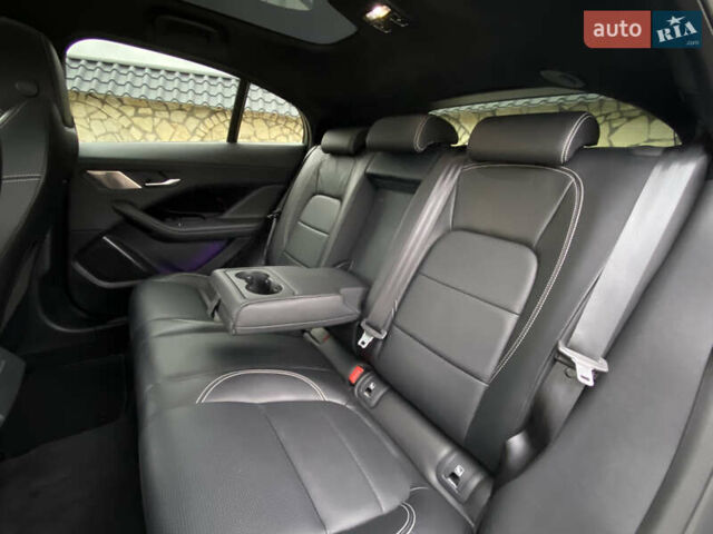 Чорний Ягуар I-Pace, об'ємом двигуна 0 л та пробігом 42 тис. км за 33899 $, фото 67 на Automoto.ua
