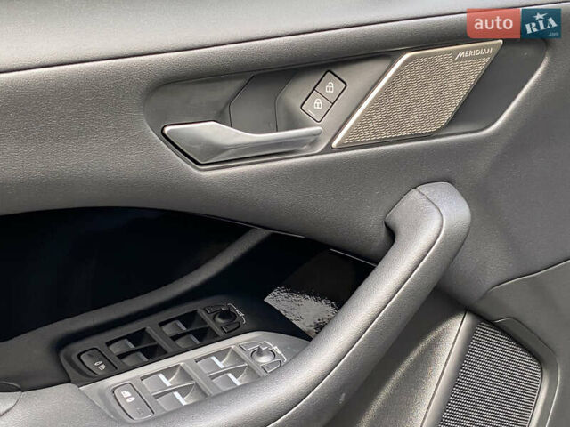 Черный Ягуар I-Pace, объемом двигателя 0 л и пробегом 150 тыс. км за 22500 $, фото 40 на Automoto.ua