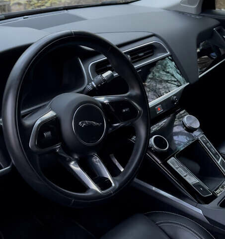 Черный Ягуар I-Pace, объемом двигателя 0 л и пробегом 37 тыс. км за 32400 $, фото 34 на Automoto.ua