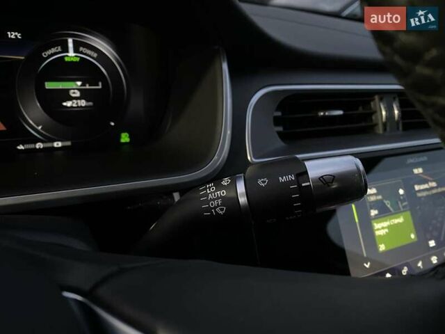 Черный Ягуар I-Pace, объемом двигателя 0 л и пробегом 90 тыс. км за 25900 $, фото 36 на Automoto.ua