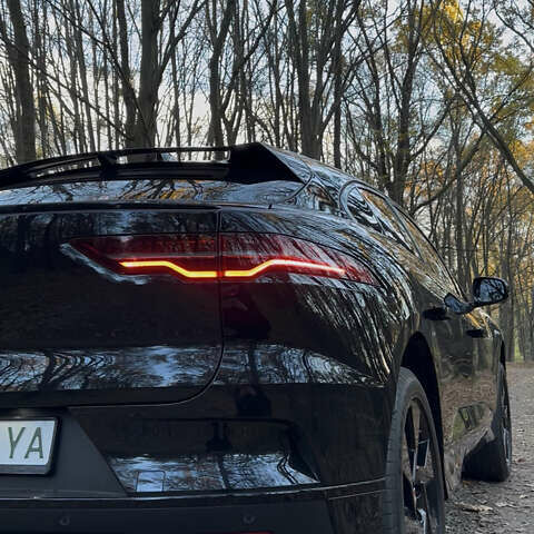 Черный Ягуар I-Pace, объемом двигателя 0 л и пробегом 37 тыс. км за 32400 $, фото 6 на Automoto.ua