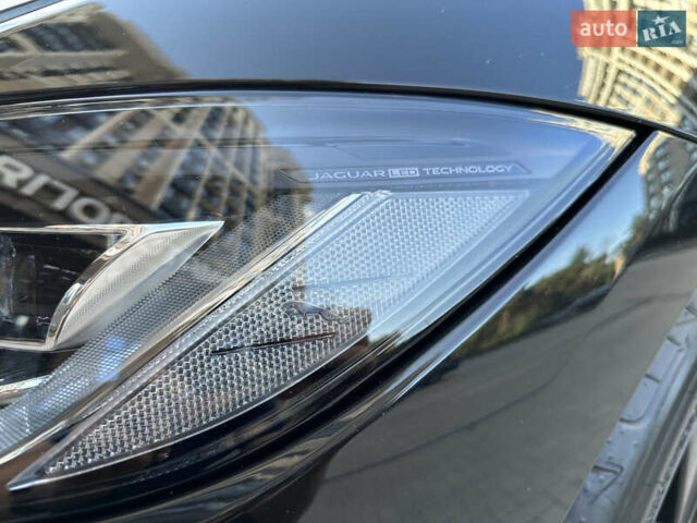 Черный Ягуар I-Pace, объемом двигателя 0 л и пробегом 90 тыс. км за 71906 $, фото 19 на Automoto.ua