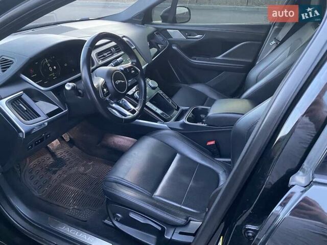 Черный Ягуар I-Pace, объемом двигателя 0 л и пробегом 173 тыс. км за 29999 $, фото 8 на Automoto.ua