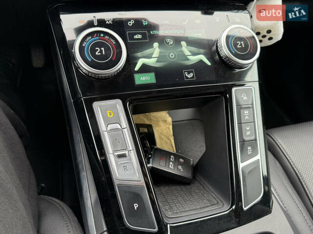 Чорний Ягуар I-Pace, об'ємом двигуна 0 л та пробігом 93 тис. км за 21499 $, фото 74 на Automoto.ua