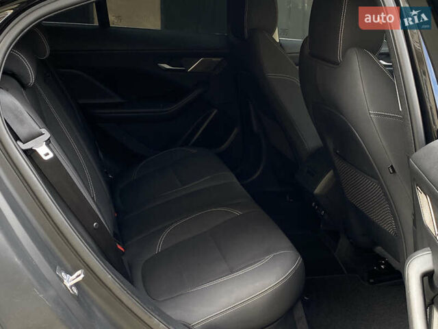 Черный Ягуар I-Pace, объемом двигателя 0 л и пробегом 150 тыс. км за 23000 $, фото 76 на Automoto.ua