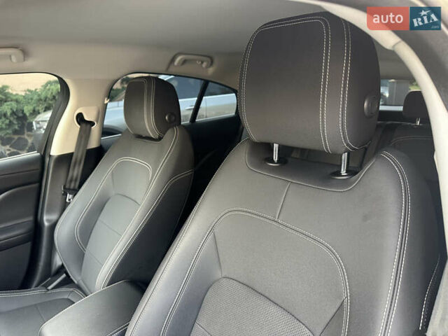 Черный Ягуар I-Pace, объемом двигателя 0 л и пробегом 75 тыс. км за 22900 $, фото 41 на Automoto.ua