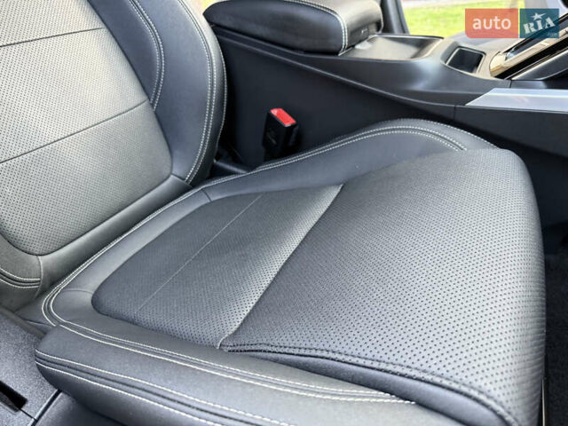 Черный Ягуар I-Pace, объемом двигателя 0 л и пробегом 90 тыс. км за 26999 $, фото 79 на Automoto.ua