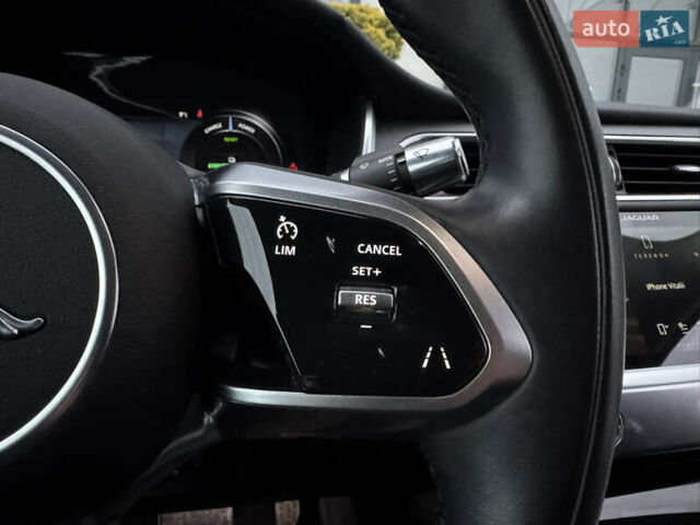 Черный Ягуар I-Pace, объемом двигателя 0 л и пробегом 91 тыс. км за 24900 $, фото 59 на Automoto.ua